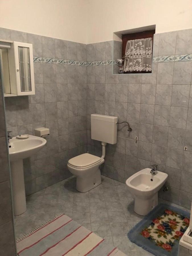 Francis Appartements Pakoštane Buitenkant foto
