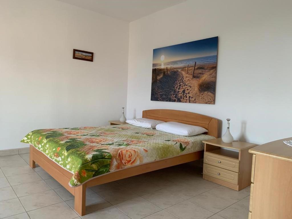 Francis Appartements Pakoštane Buitenkant foto