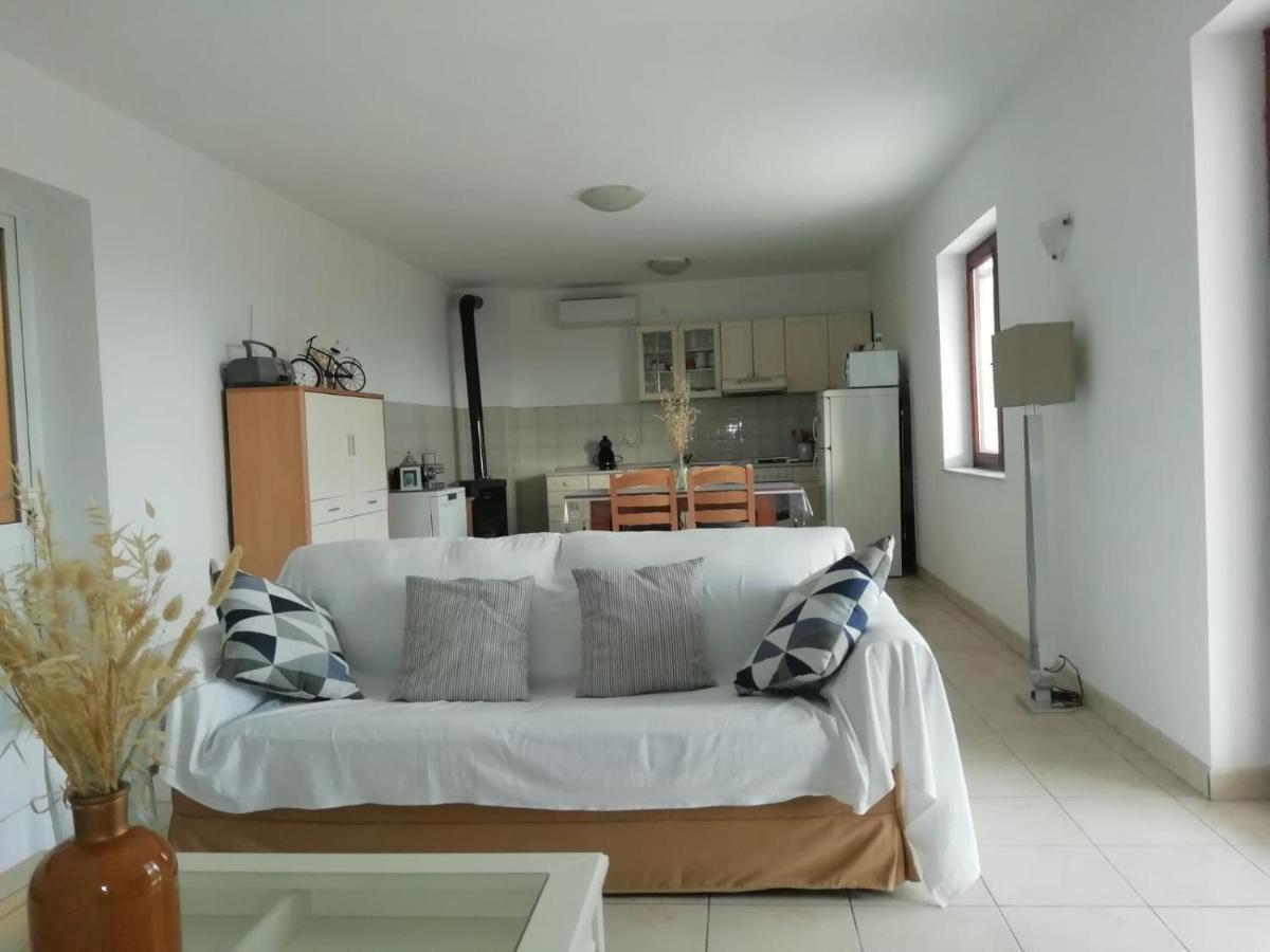 Francis Appartements Pakoštane Buitenkant foto